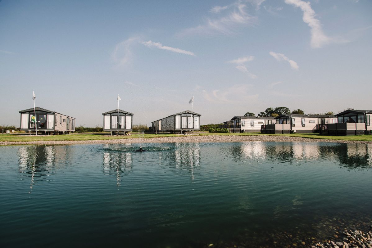 Gallery Green Meadows Country Park